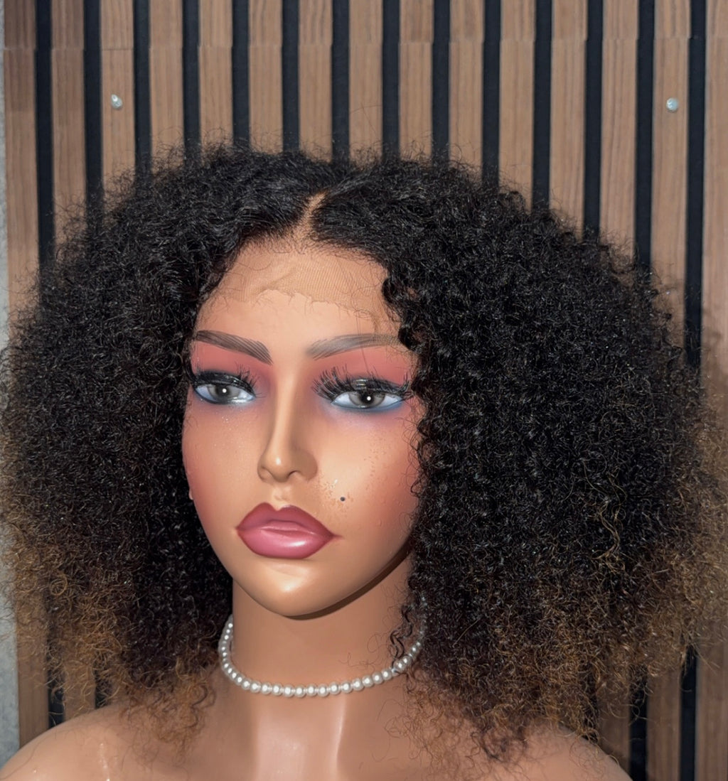 Afro kinky curly